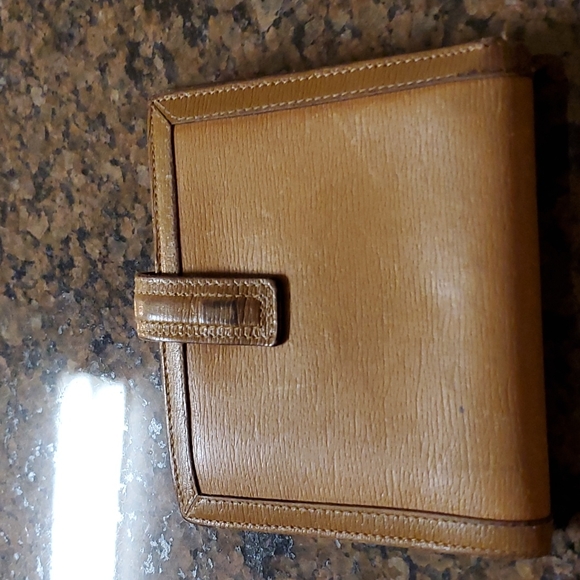 Gucci Wallet - Picture 2 of 4